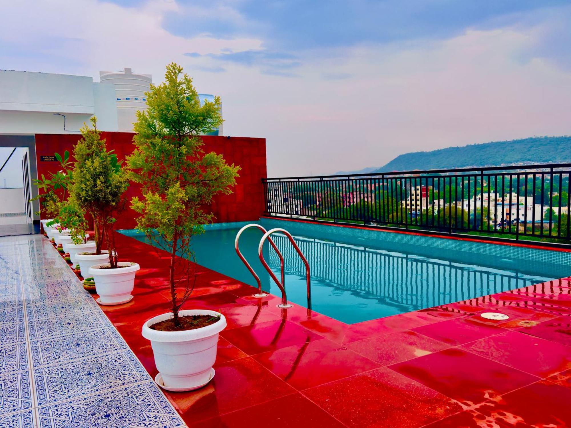Hotel Arun 4*