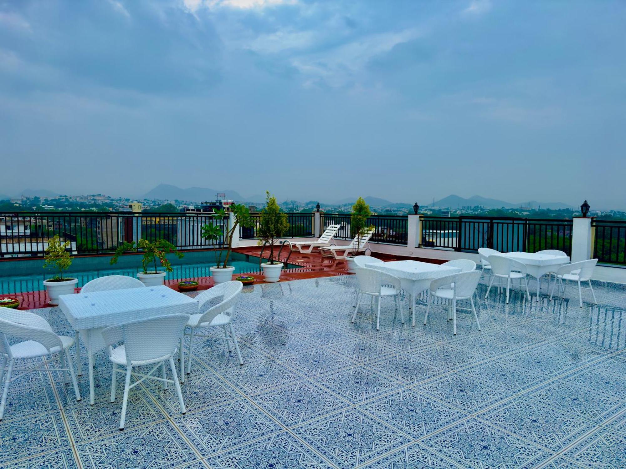 Hotel Arun 4*